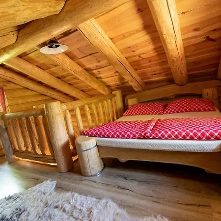 Srub Ranch Na Hranici Baska