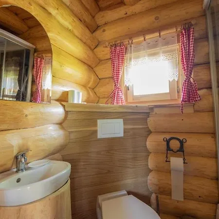 Srub Ranch Na Hranici Baska
