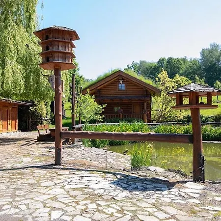 Srub Ranch Na Hranici Orman Evi Baska