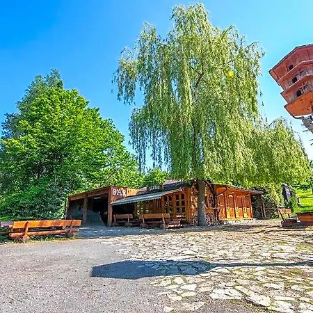 Orman Evi Srub Ranch Na Hranici Baska