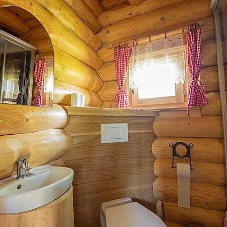Orman Evi Srub Ranch Na Hranici