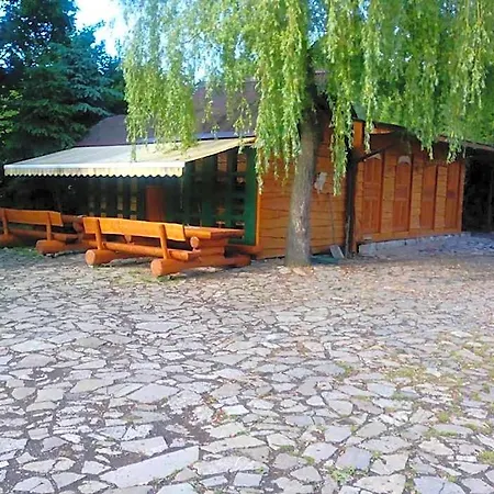 Orman Evi Srub Ranch Na Hranici *